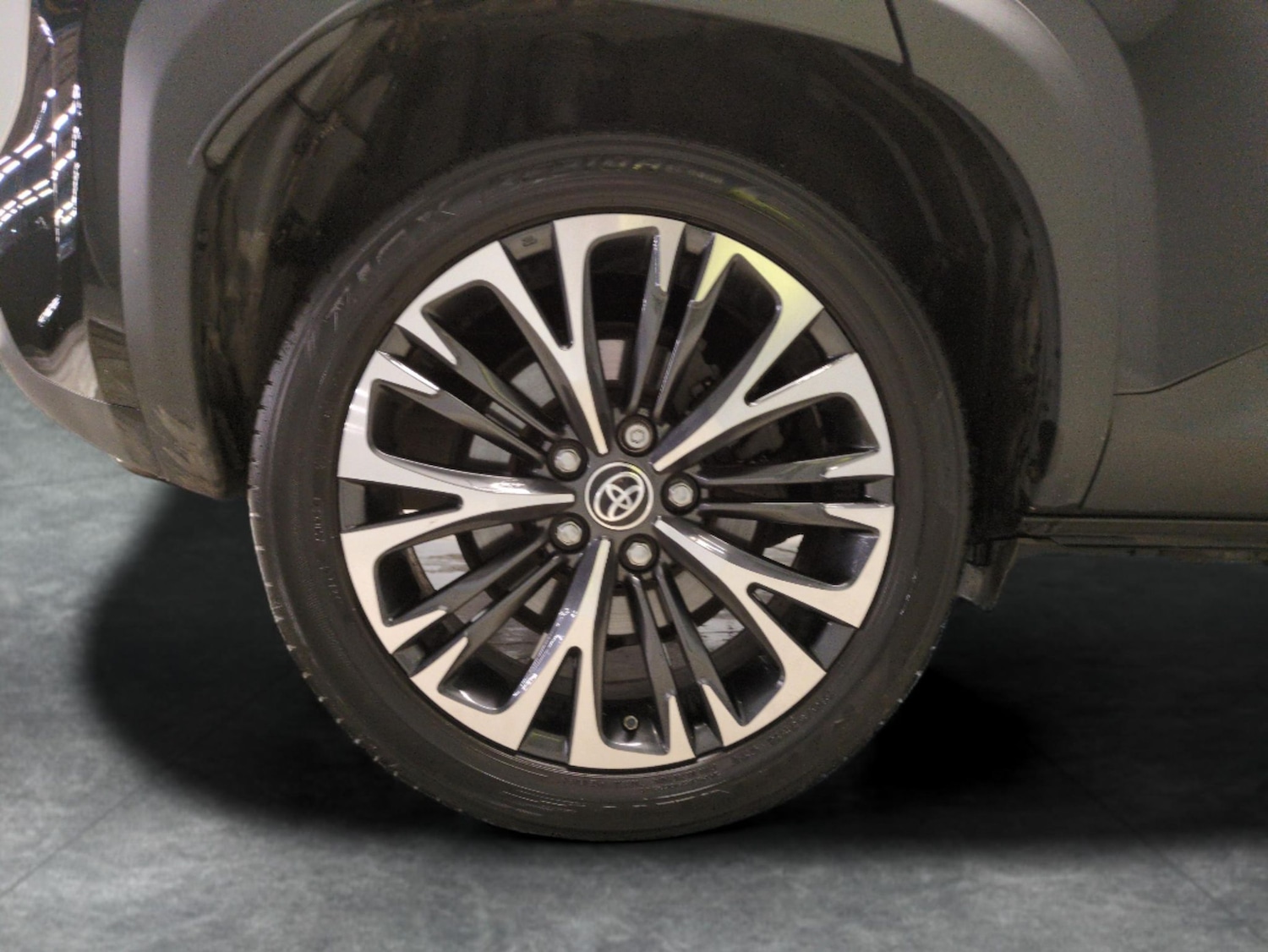 Used Toyota Yaris Cross 2022 for sale - 77676033: Photo 24