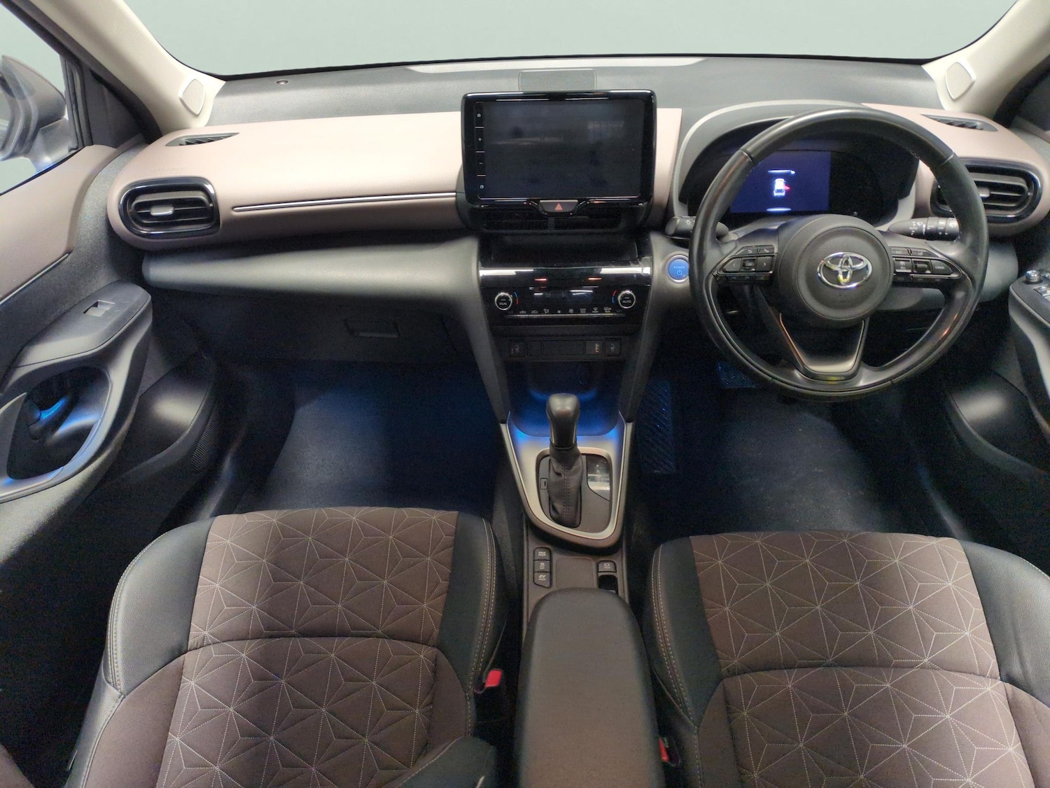 Used Toyota Yaris Cross 2022 for sale - 77676033: Photo 6