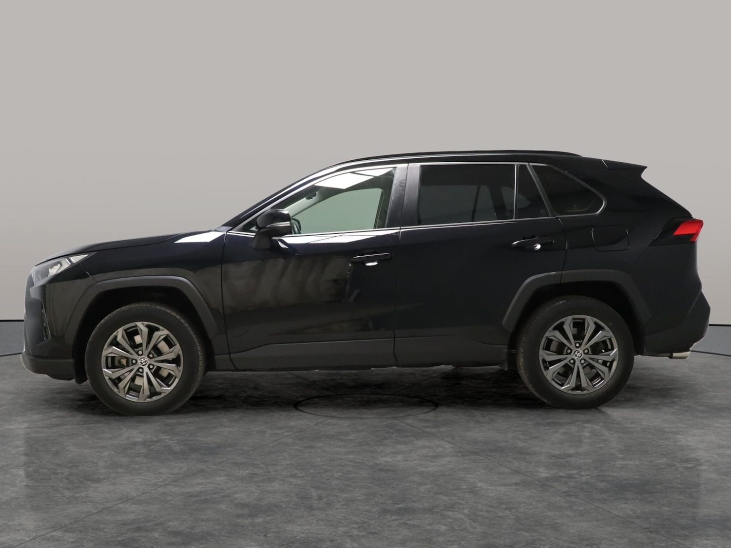 Used Toyota RAV4 2023 for sale - 76636229: Photo 13