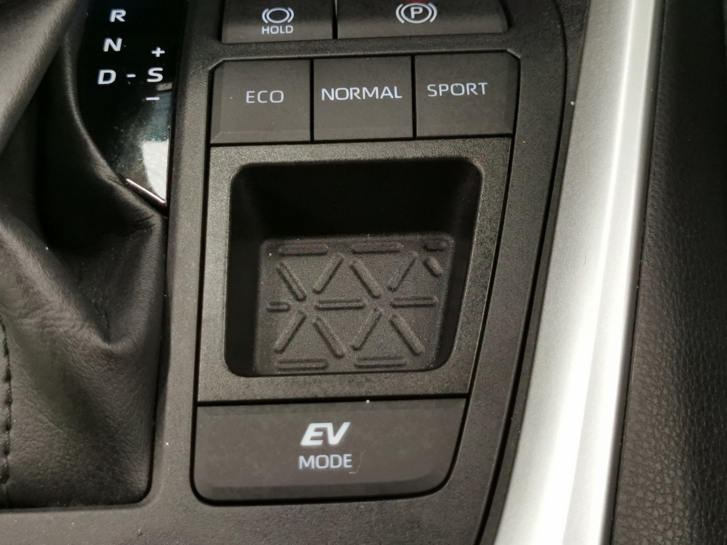 Used Toyota RAV4 2023 for sale - 76636229: Photo 17