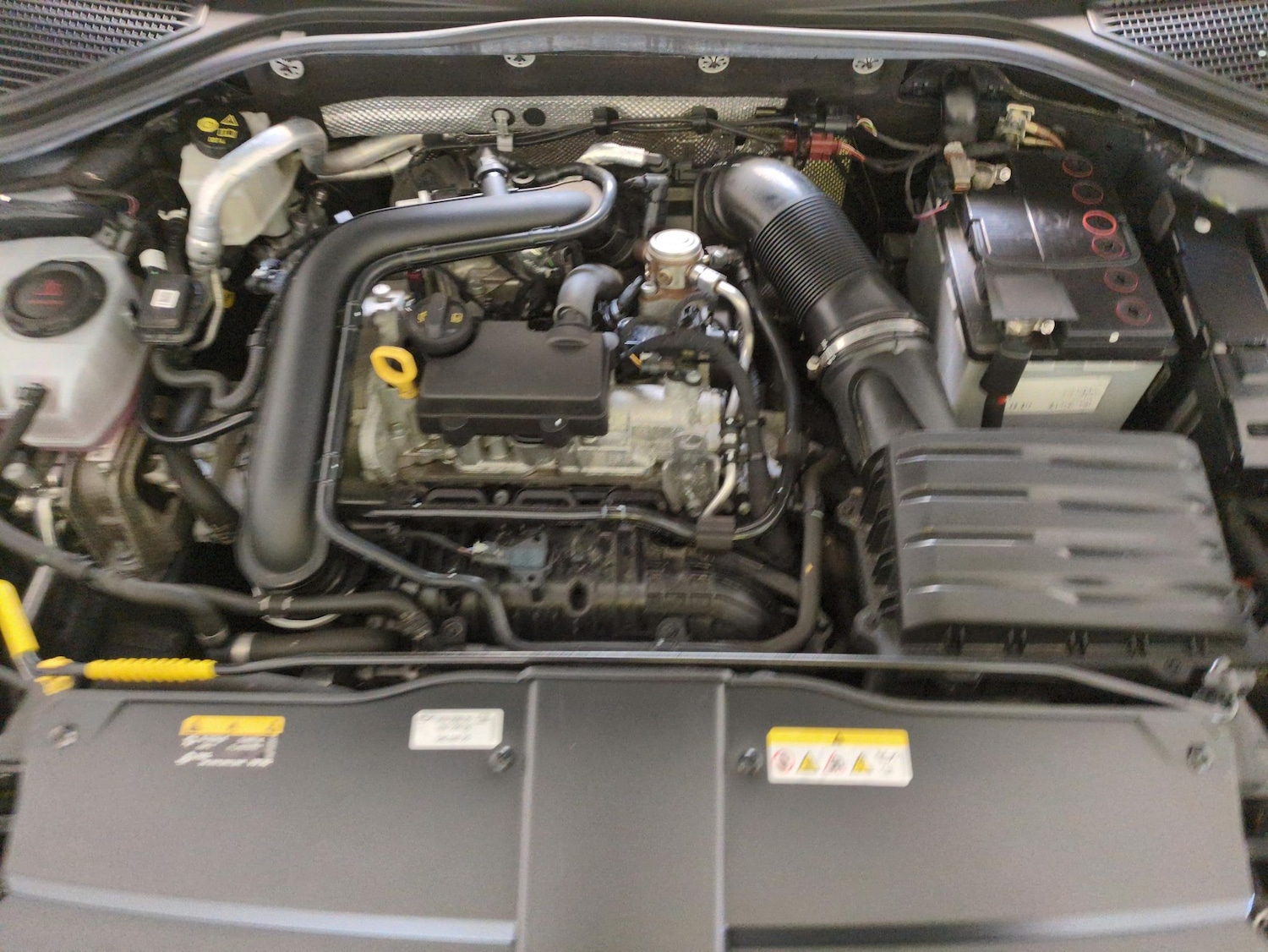 Used Volkswagen T-Roc 2023 for sale - 77848422: Photo 28