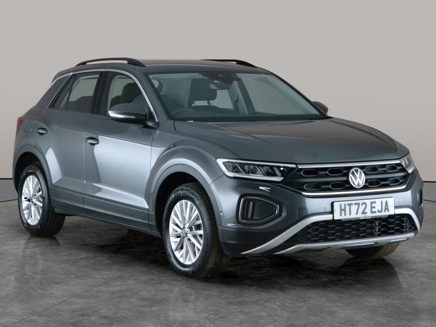 Used Volkswagen T-Roc 2023 for sale - 77848422: Photo 6