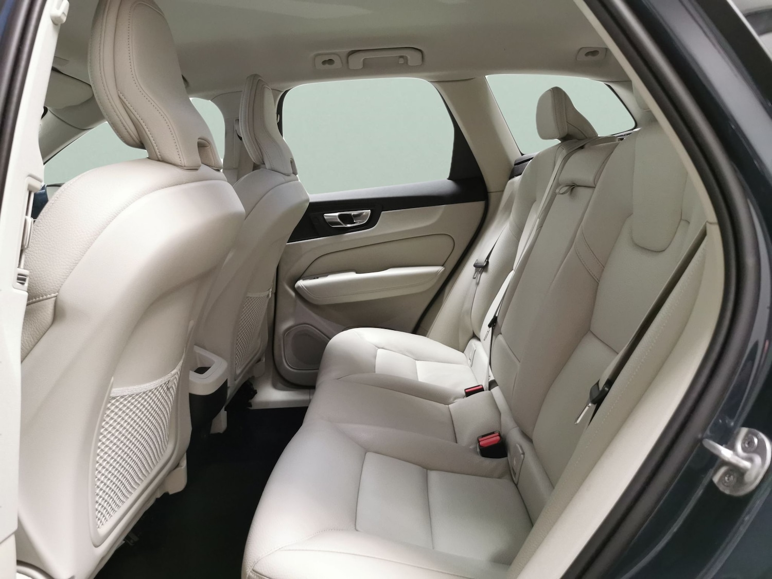 Used Volvo XC60 2022 for sale - 78042539: Photo 23