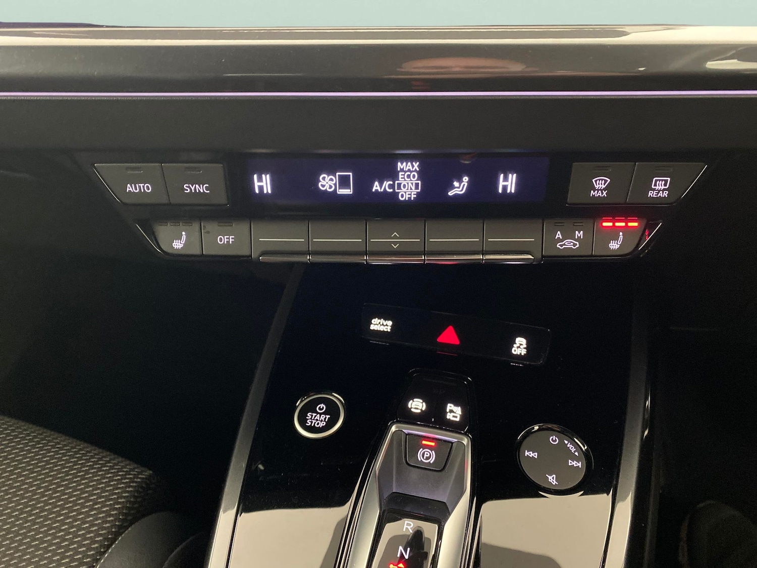 Used Audi Q4 e-tron 2022 for sale - 77178560: Photo 15