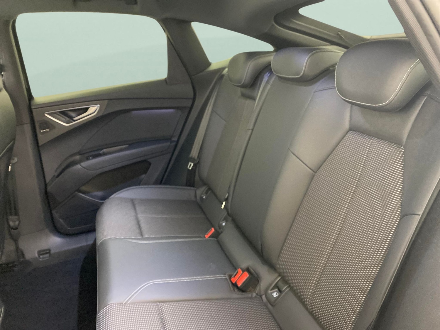 Used Audi Q4 e-tron 2022 for sale - 77178560: Photo 27