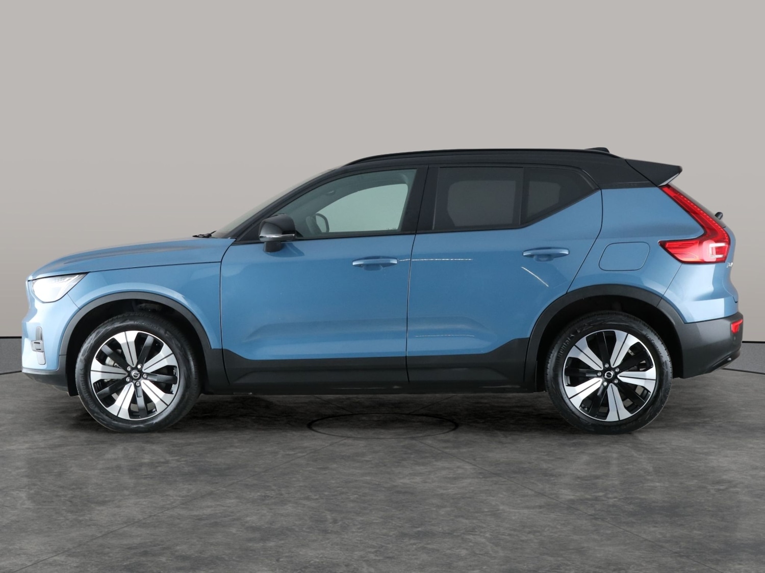 Used Volvo XC40 2022 for sale - 76704163: Photo 12