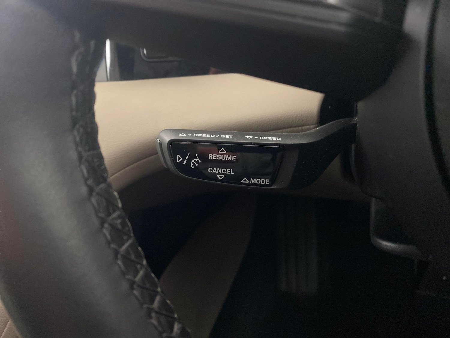 Used Porsche Taycan 2022 for sale - 77842060: Photo 16