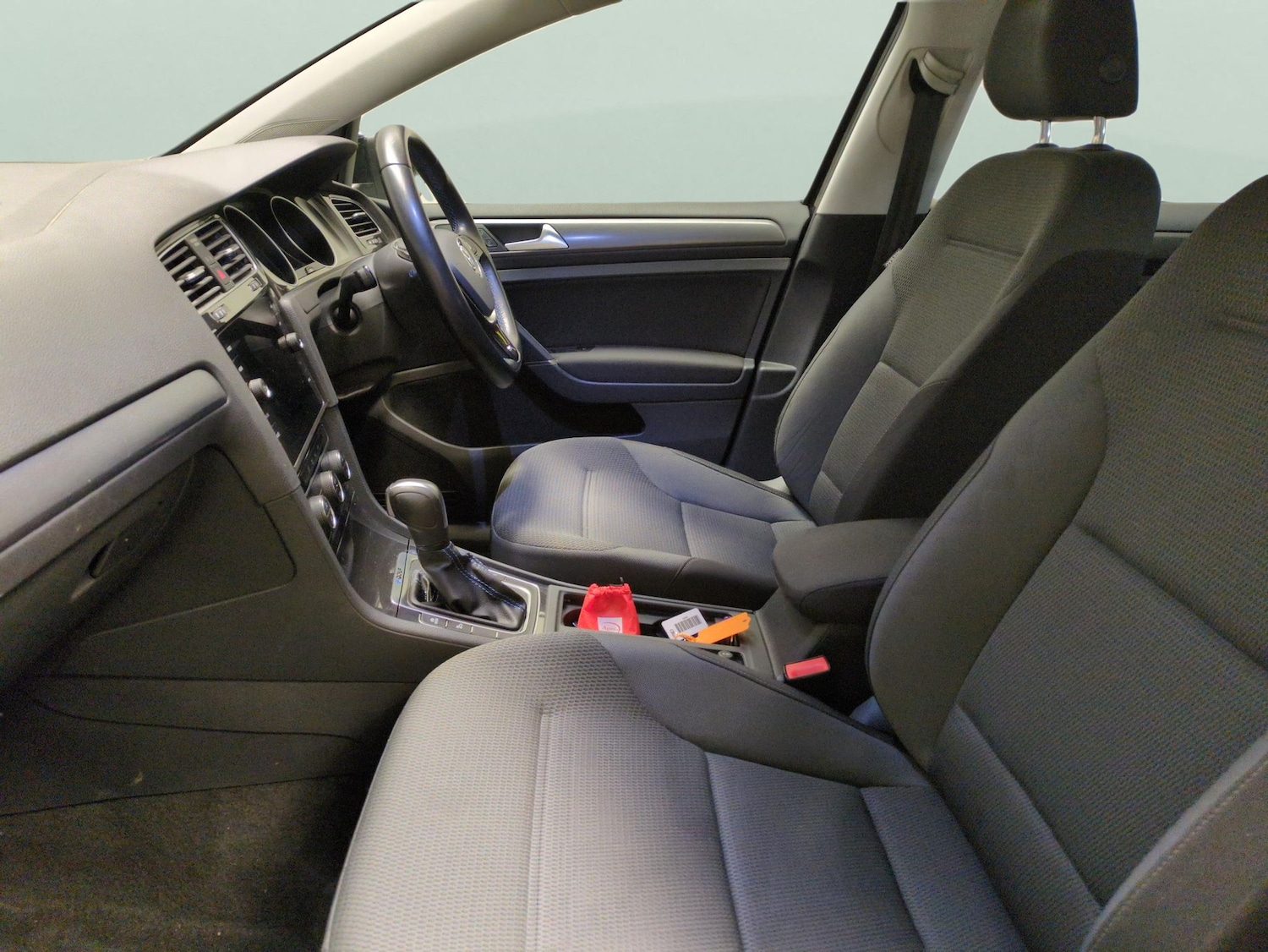 Used Volkswagen Golf 2020 for sale - 77569902: Photo 4