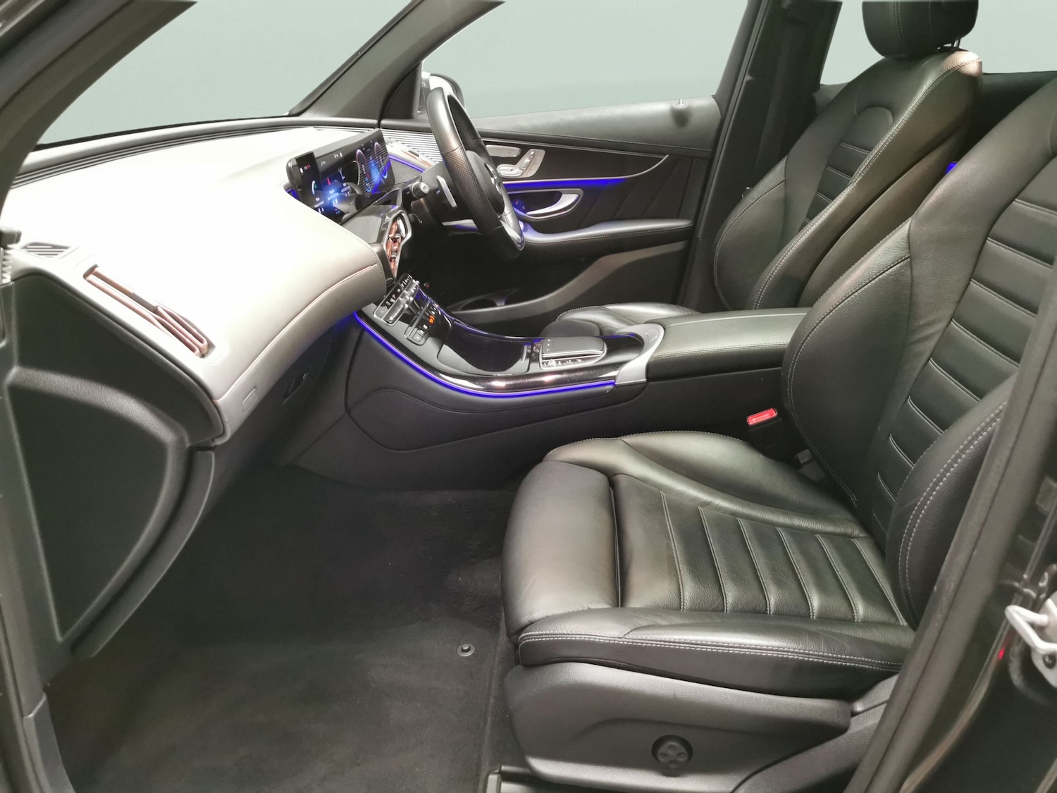 Used Mercedes-Benz EQC 2022 for sale - 77665457: Photo 4