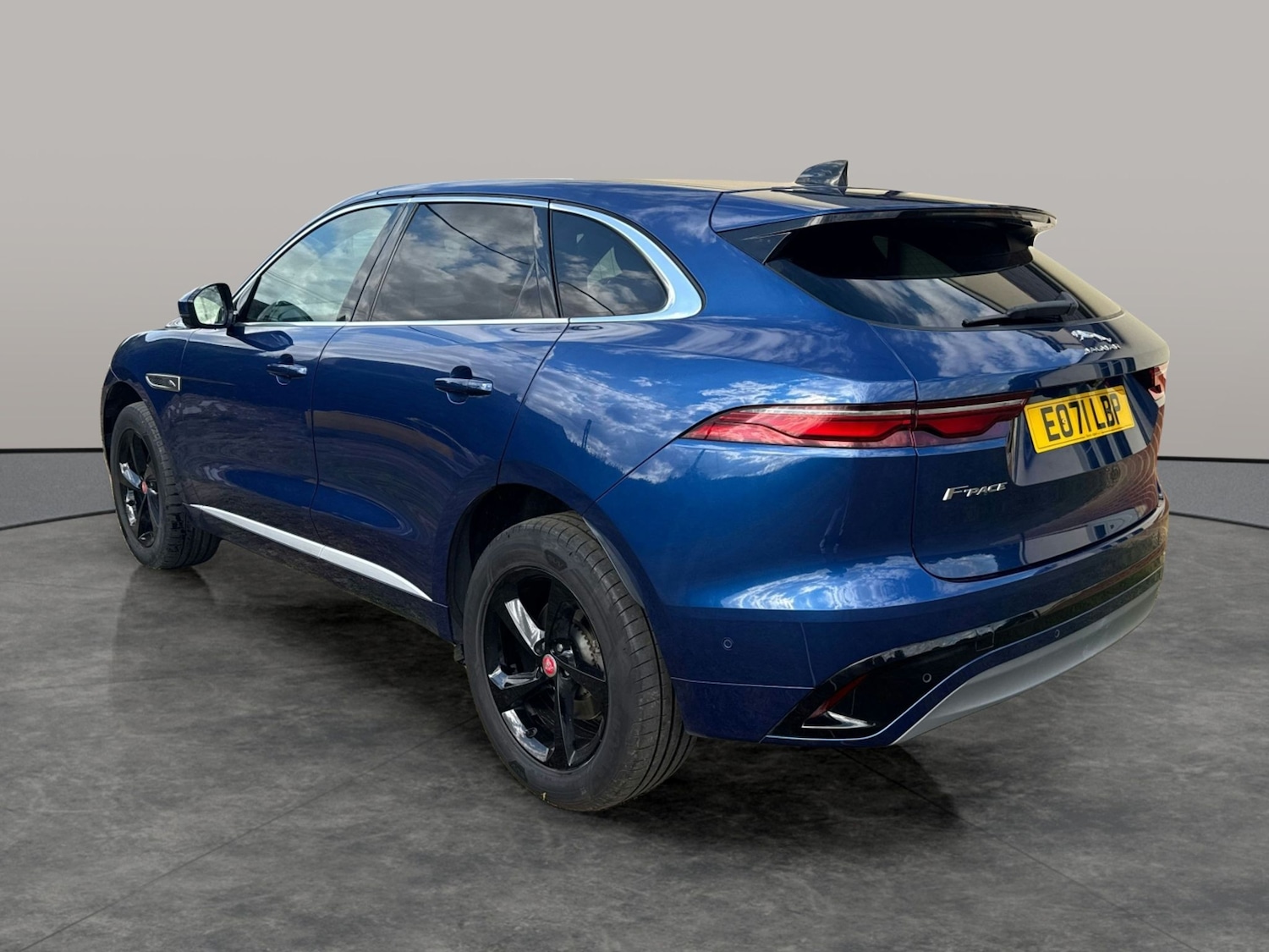 Used Jaguar F-Pace 2021 for sale - 76162522: Photo 5