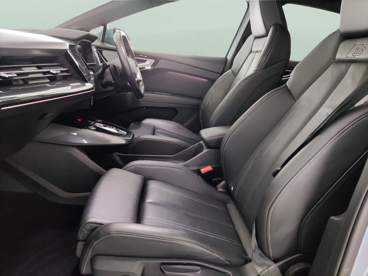 Used Audi Q4 e-tron 2022 for sale - 78103936: Photo 4