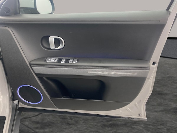 Used Hyundai IONIQ 5 2023 for sale - 76222443: Photo 42
