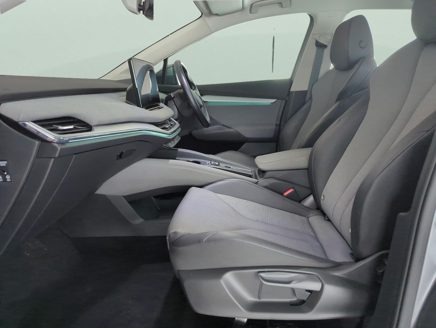 Used Skoda Enyaq 2022 for sale - 77347546: Photo 4