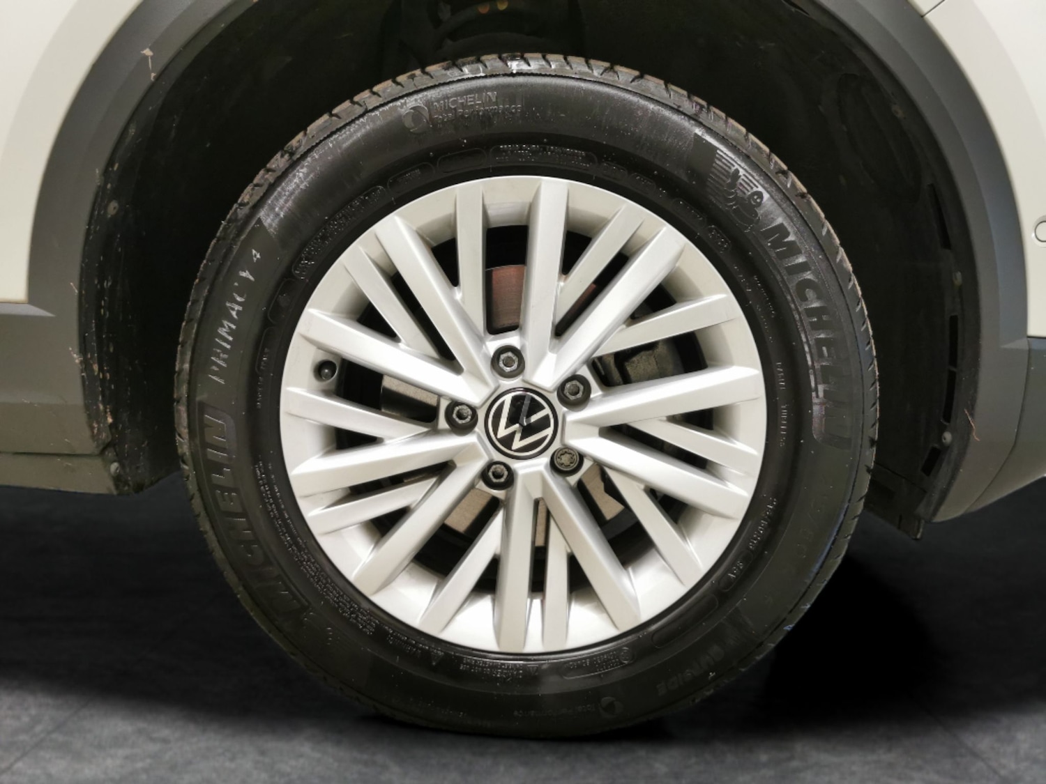 Used Volkswagen T-Roc 2023 for sale - 77679221: Photo 19