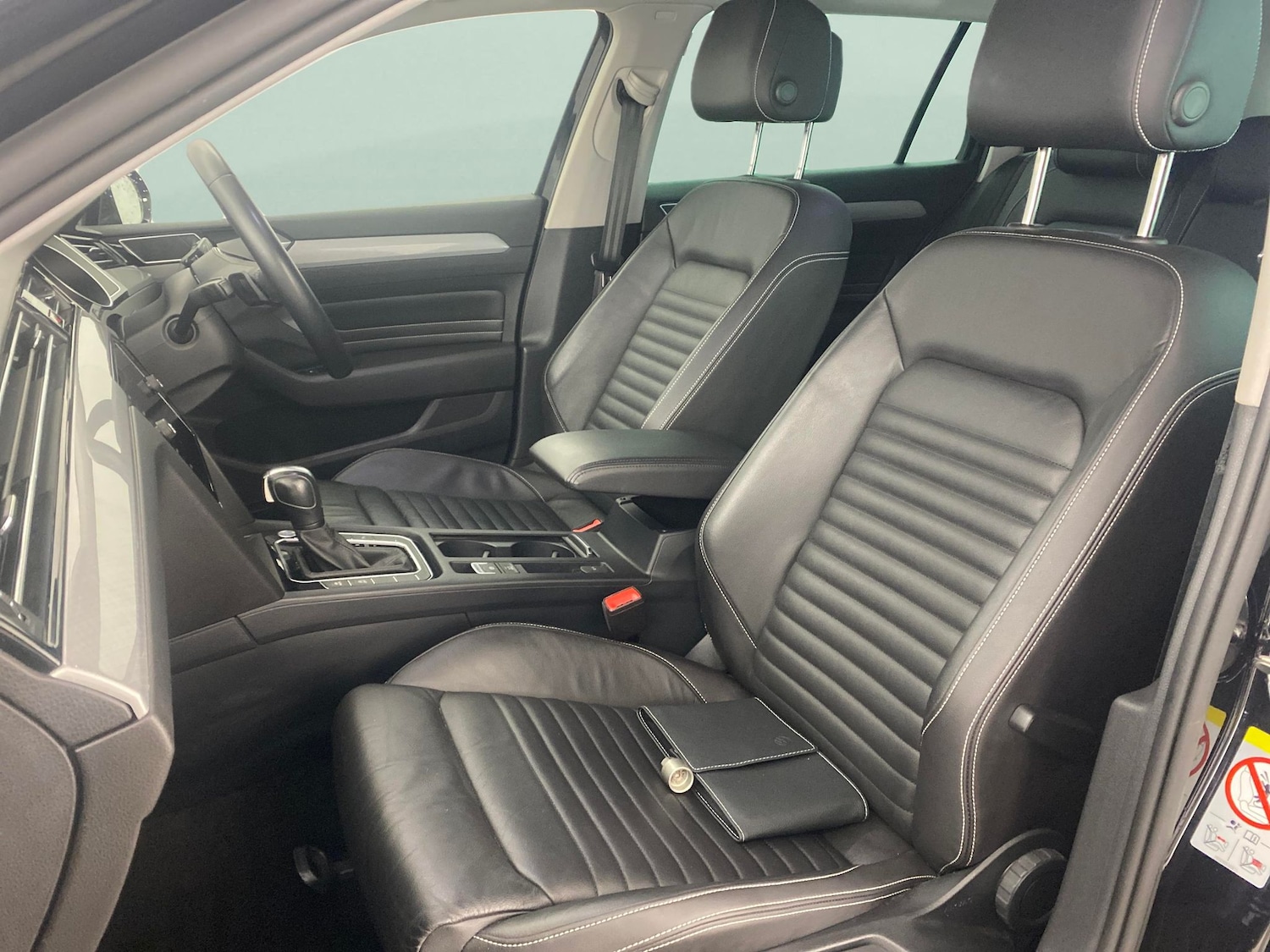 Used Volkswagen Passat 2022 for sale - 77005687: Photo 5