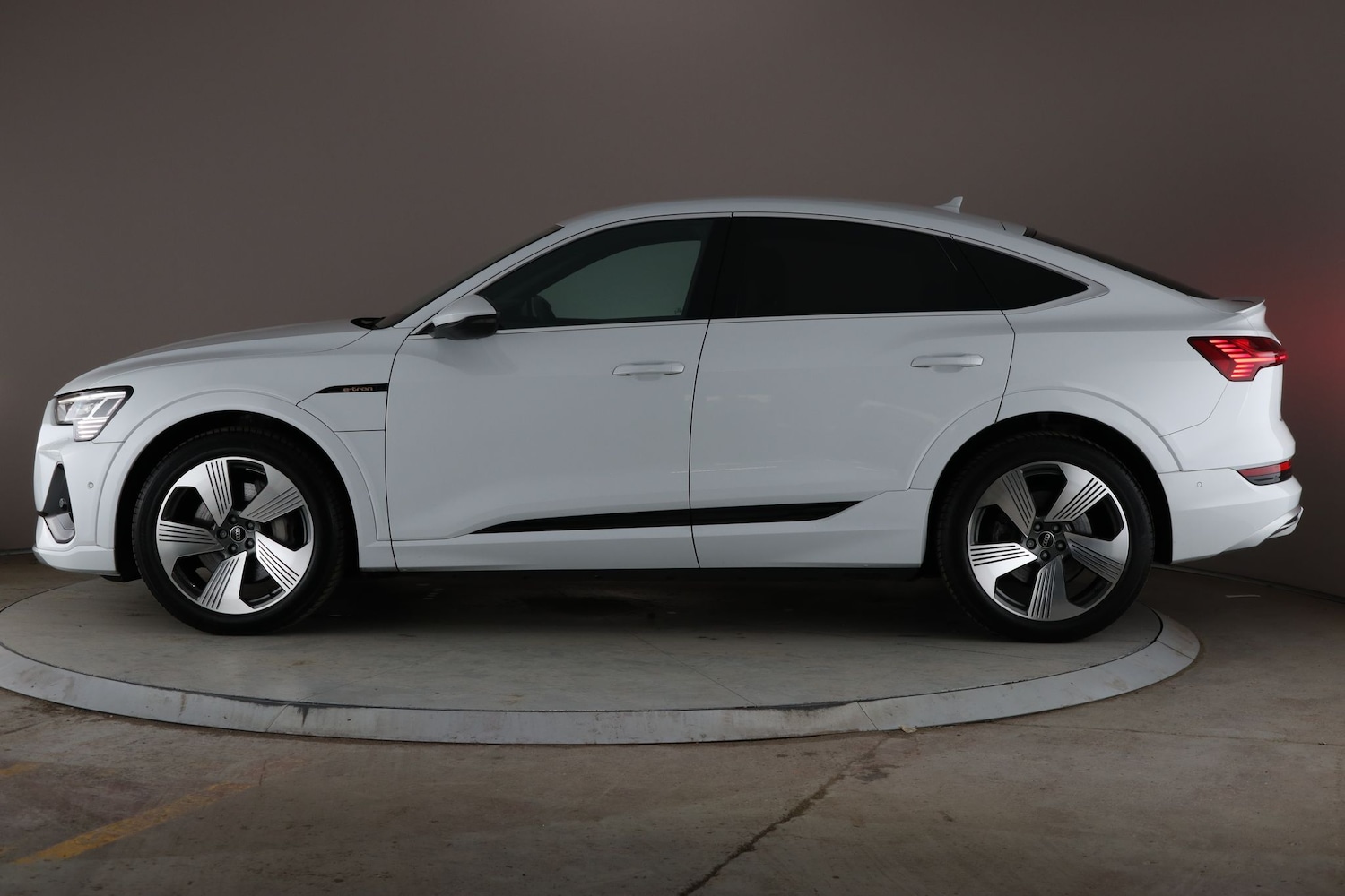 Used Audi e-tron 2022 for sale - 76171392: Photo 17