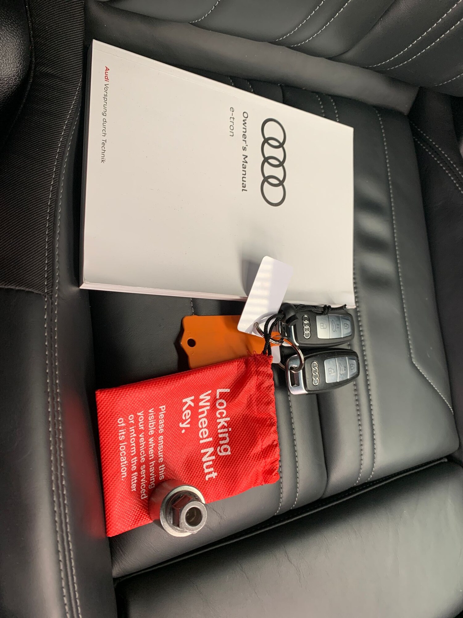 Used Audi e-tron 2022 for sale - 76171392: Photo 43