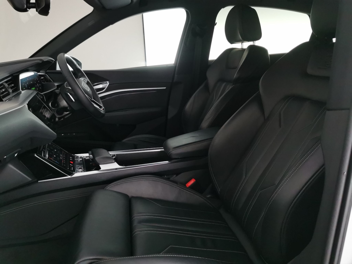 Used Audi e-tron 2022 for sale - 76171392: Photo 6