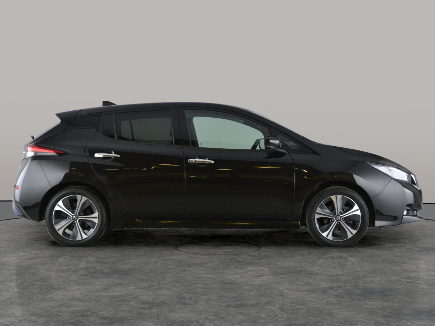 Used Nissan Leaf 2021 for sale - 77180427: Photo 11