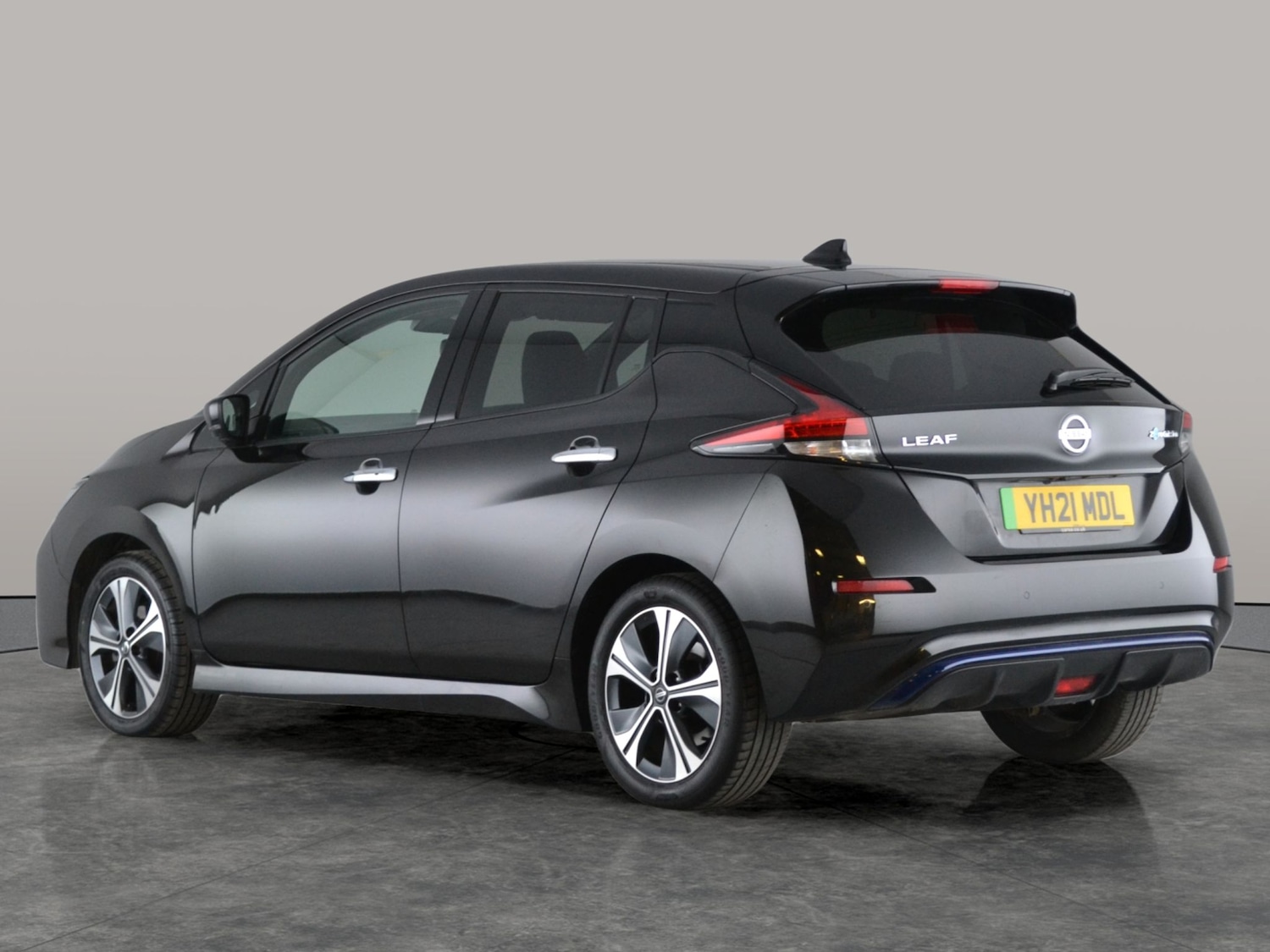 Used Nissan Leaf 2021 for sale - 77180427: Photo 8