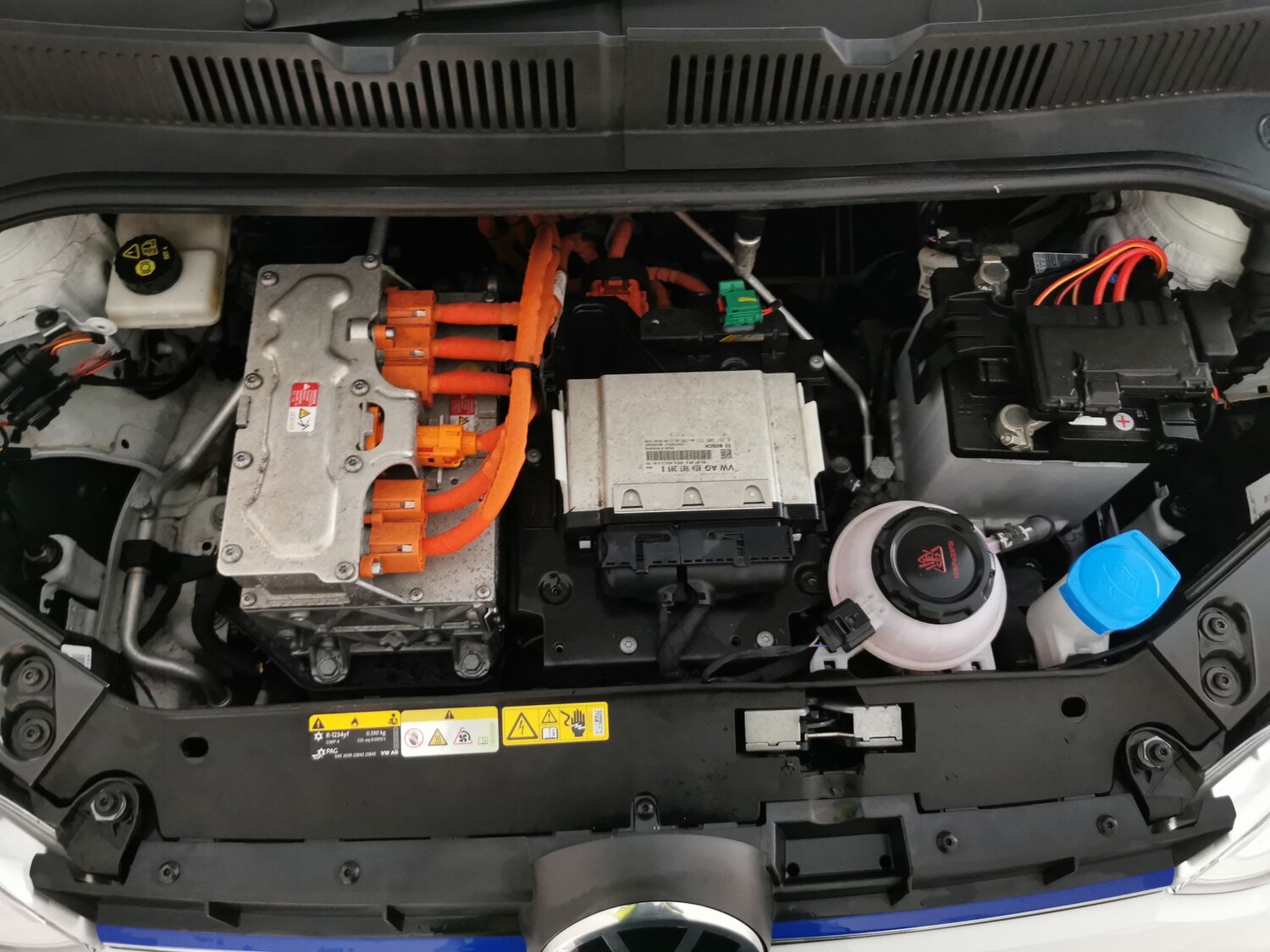 Used Volkswagen up! 2023 for sale - 77691343: Photo 28