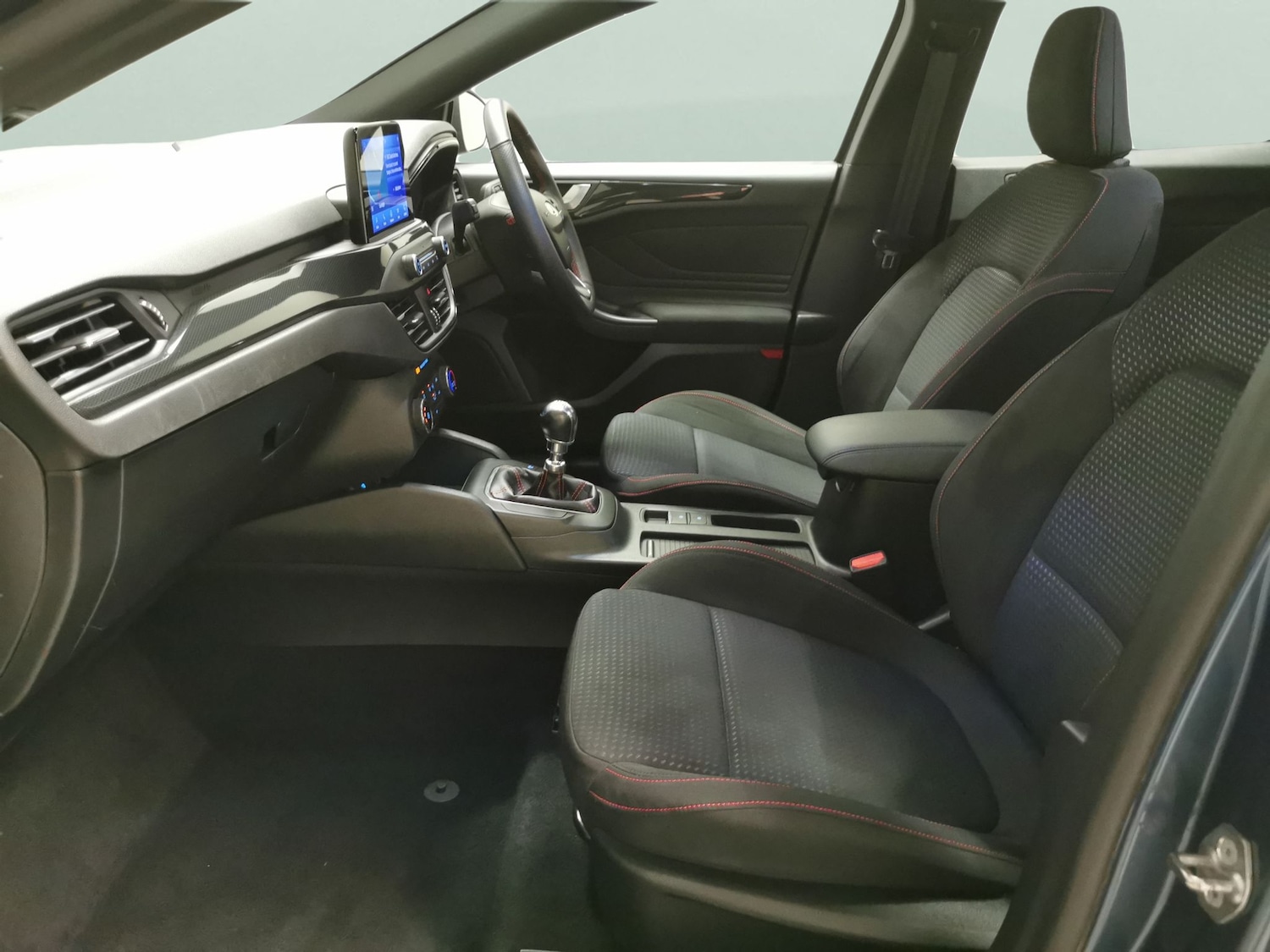 Used Ford Focus 2019 for sale - 76717830: Photo 4