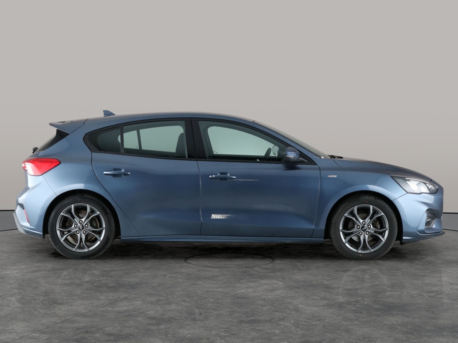 Used Ford Focus 2019 for sale - 76717830: Photo 8