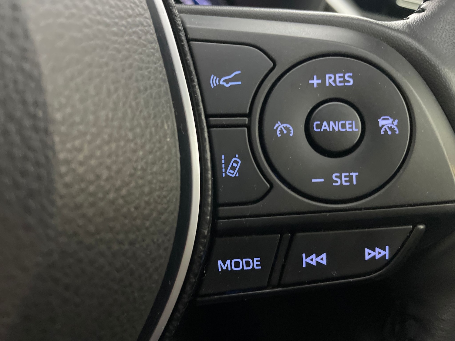 Used Toyota RAV4 2020 for sale - 76420806: Photo 33