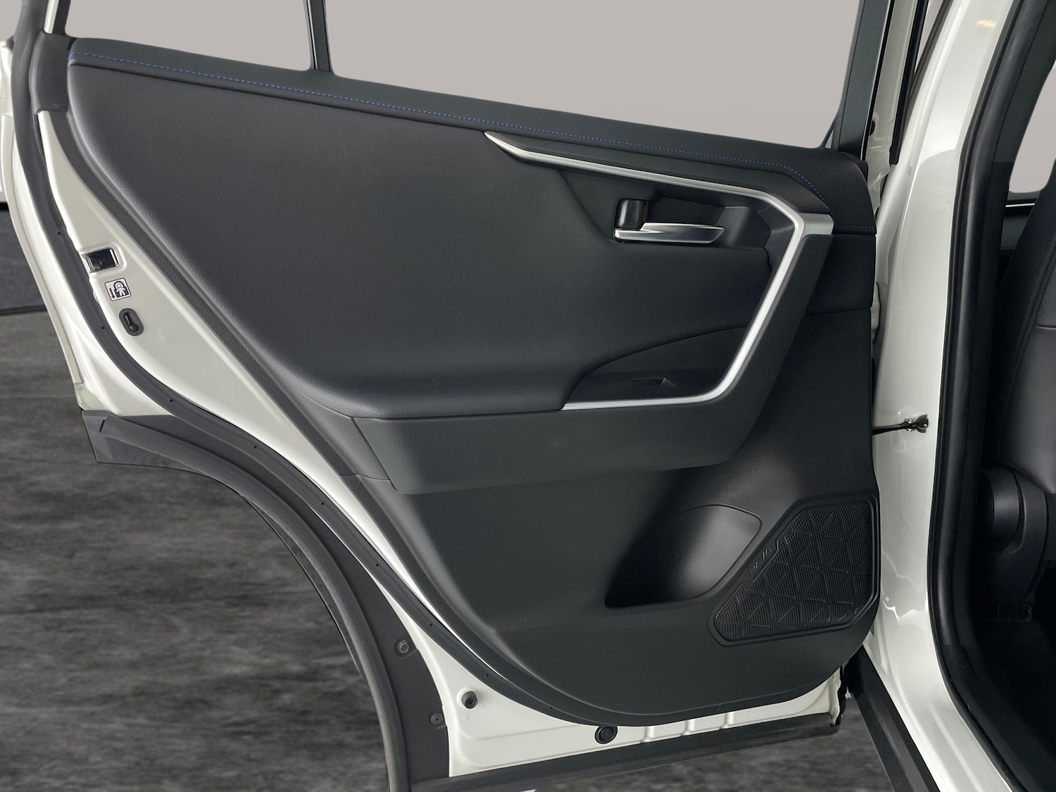 Used Toyota RAV4 2020 for sale - 76420806: Photo 41