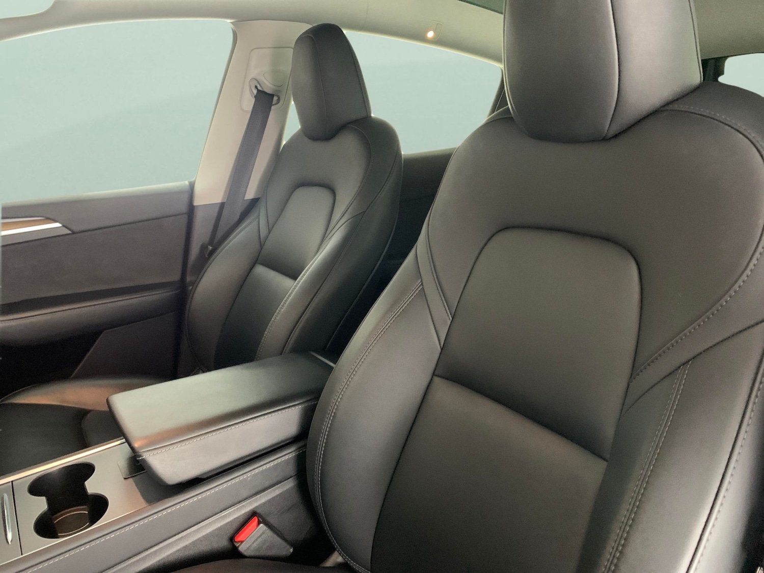 Used Tesla Model Y 2022 for sale - 77022041: Photo 8