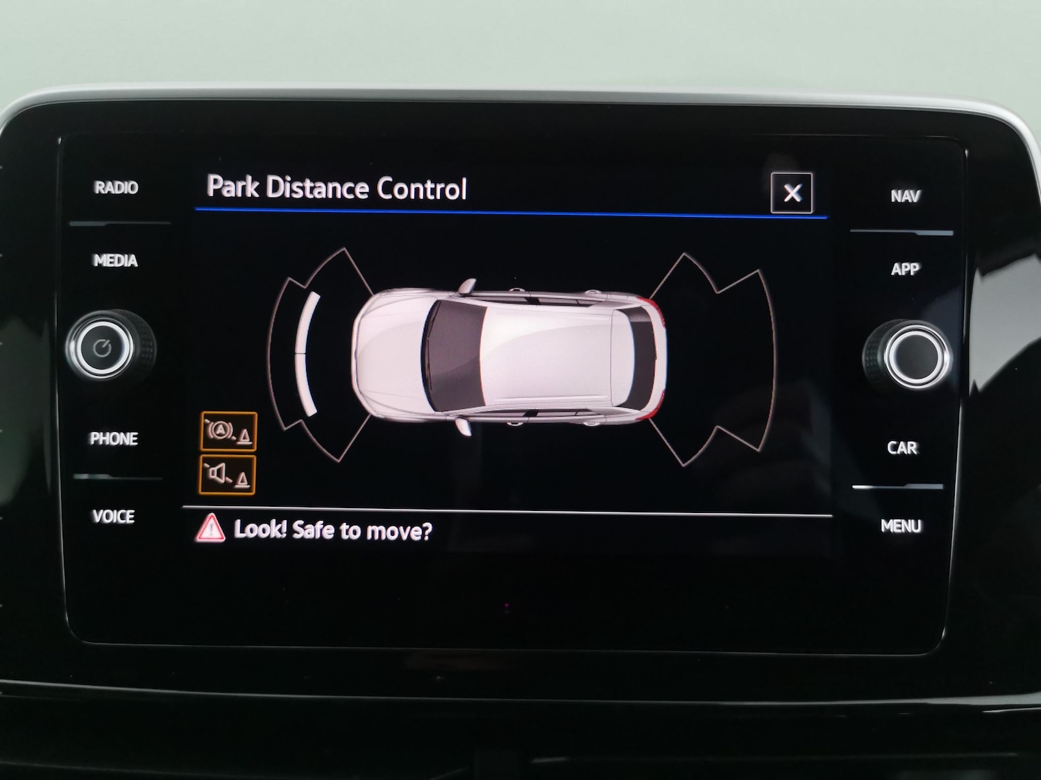 Used Volkswagen T-Roc for sale - 77298021: Photo 16