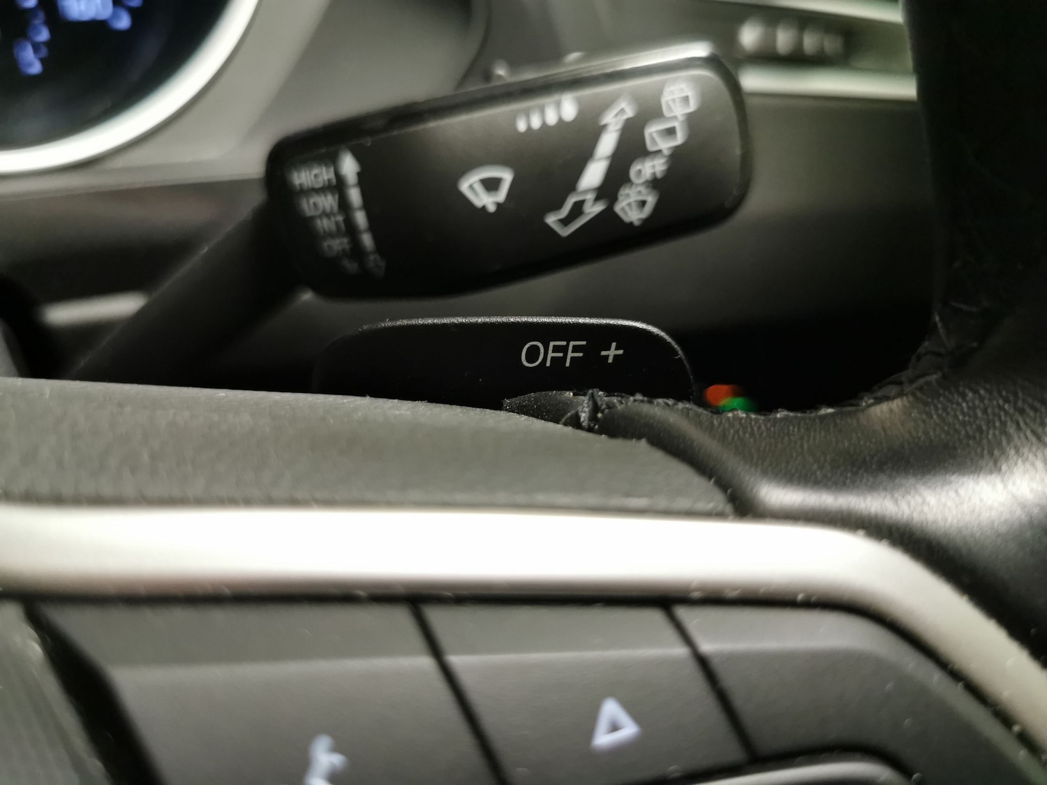 Used Volkswagen Tiguan for sale - 77180445: Photo 18