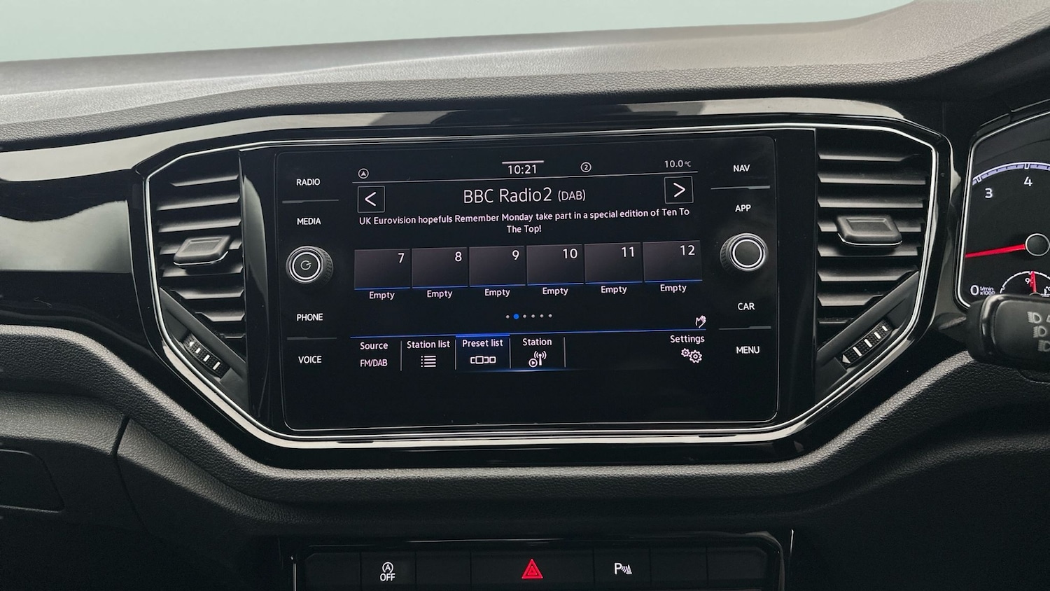 Used Volkswagen T-Roc 2022 for sale - 76480123: Photo 10