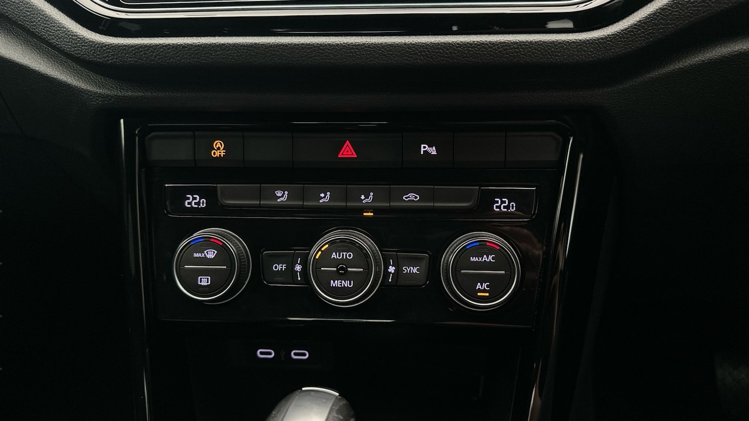 Used Volkswagen T-Roc 2022 for sale - 76480123: Photo 18