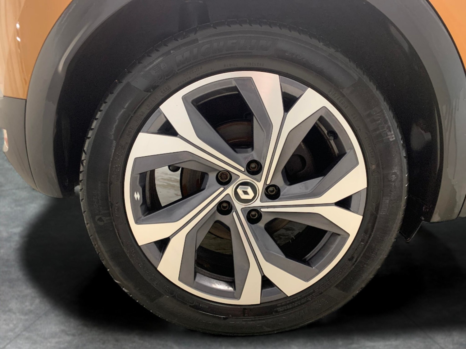 Used Renault Captur for sale - 77475483: Photo 23