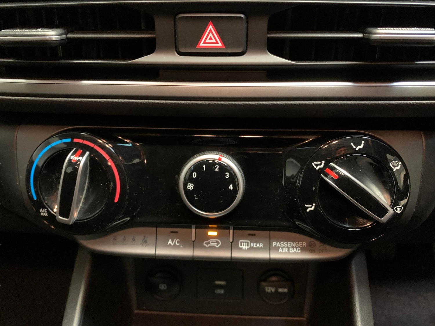 Used Hyundai KONA 2023 for sale - 77043680: Photo 18