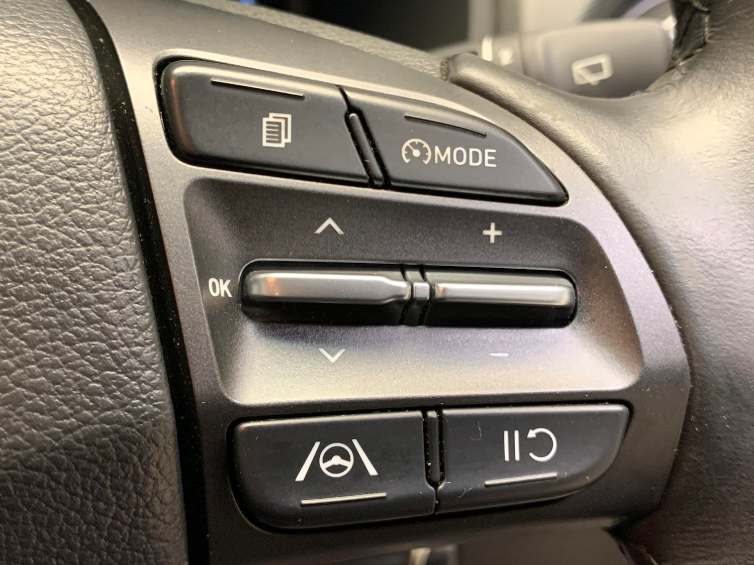 Used Hyundai KONA 2023 for sale - 77043680: Photo 19