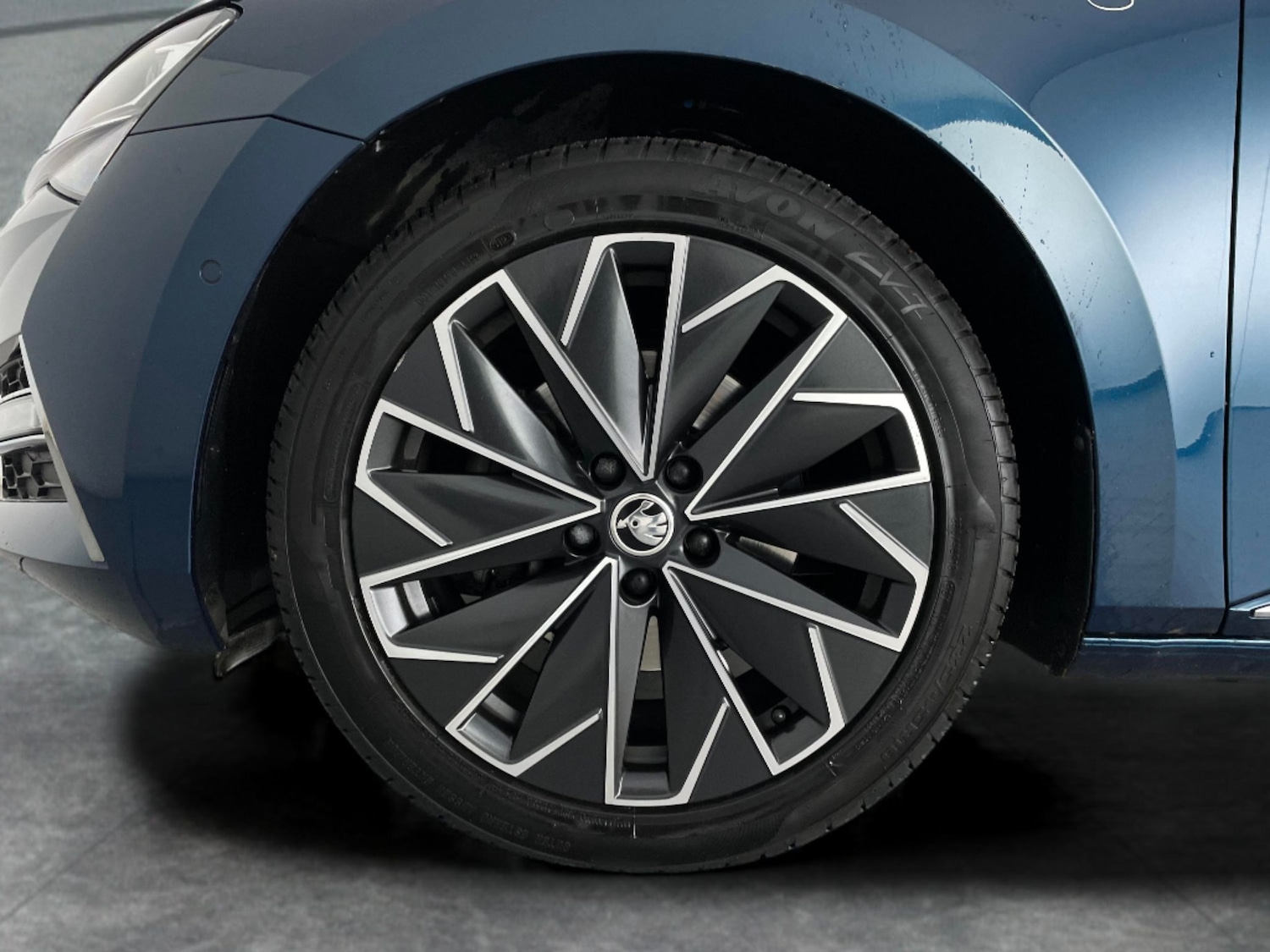 Used Skoda Superb 2023 for sale - 76663460: Photo 32