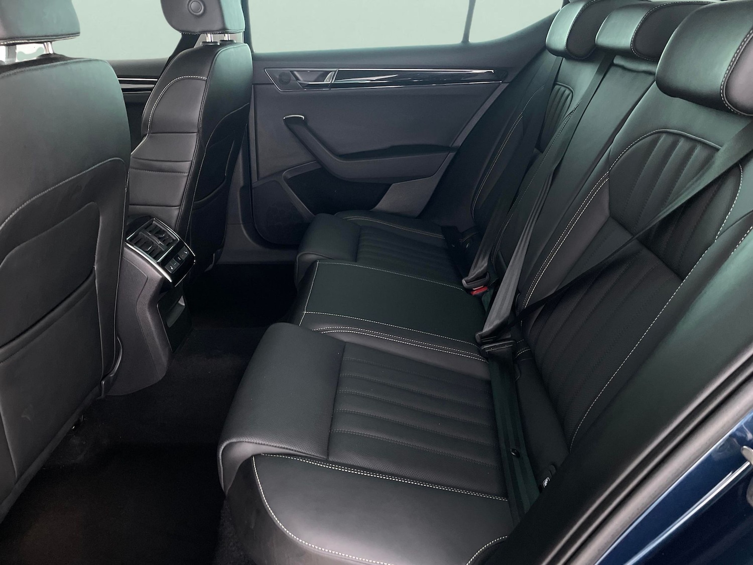 Used Skoda Superb 2023 for sale - 76663460: Photo 35