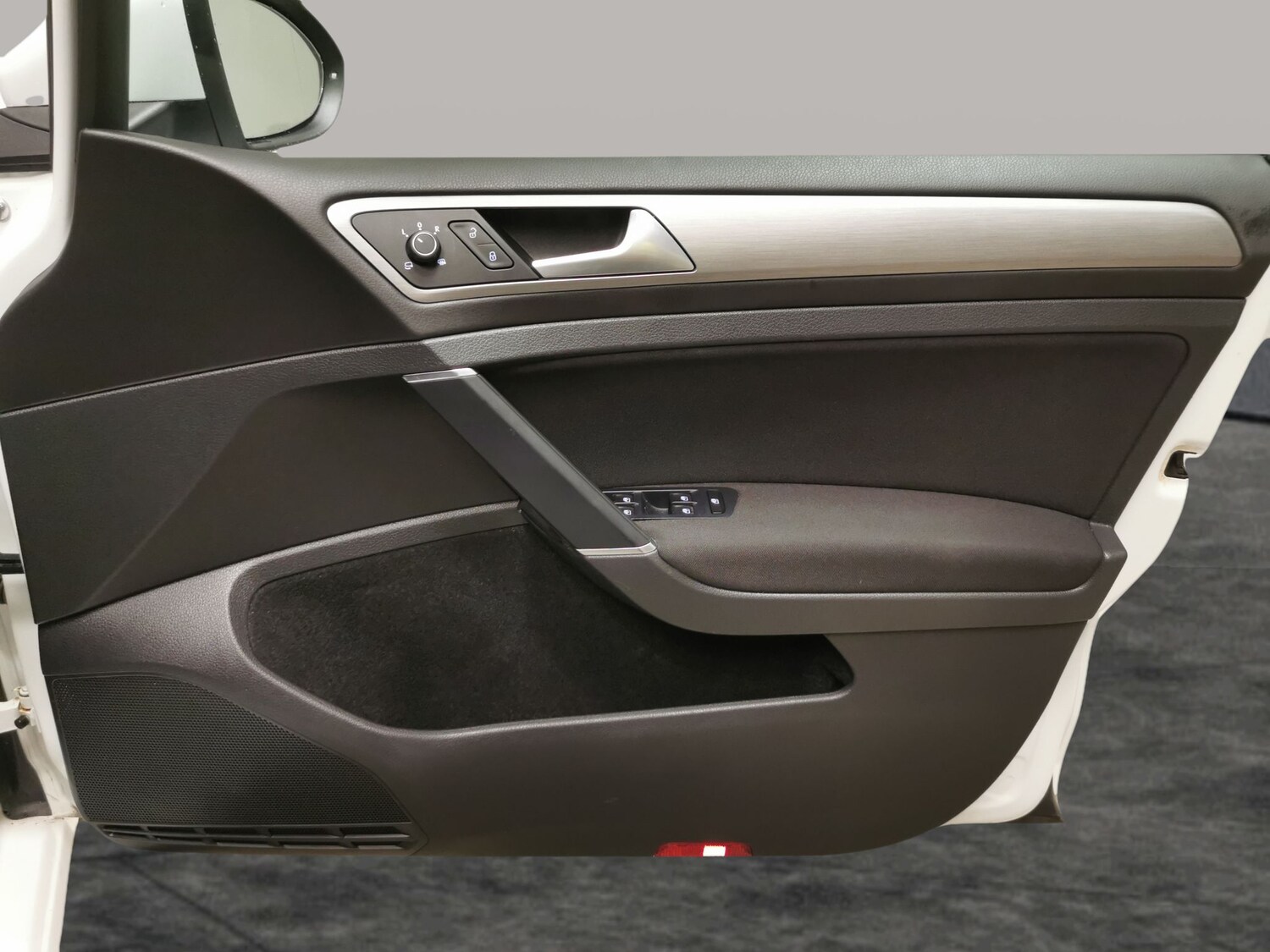 Used Volkswagen Golf 2017 for sale - 78000937: Photo 27