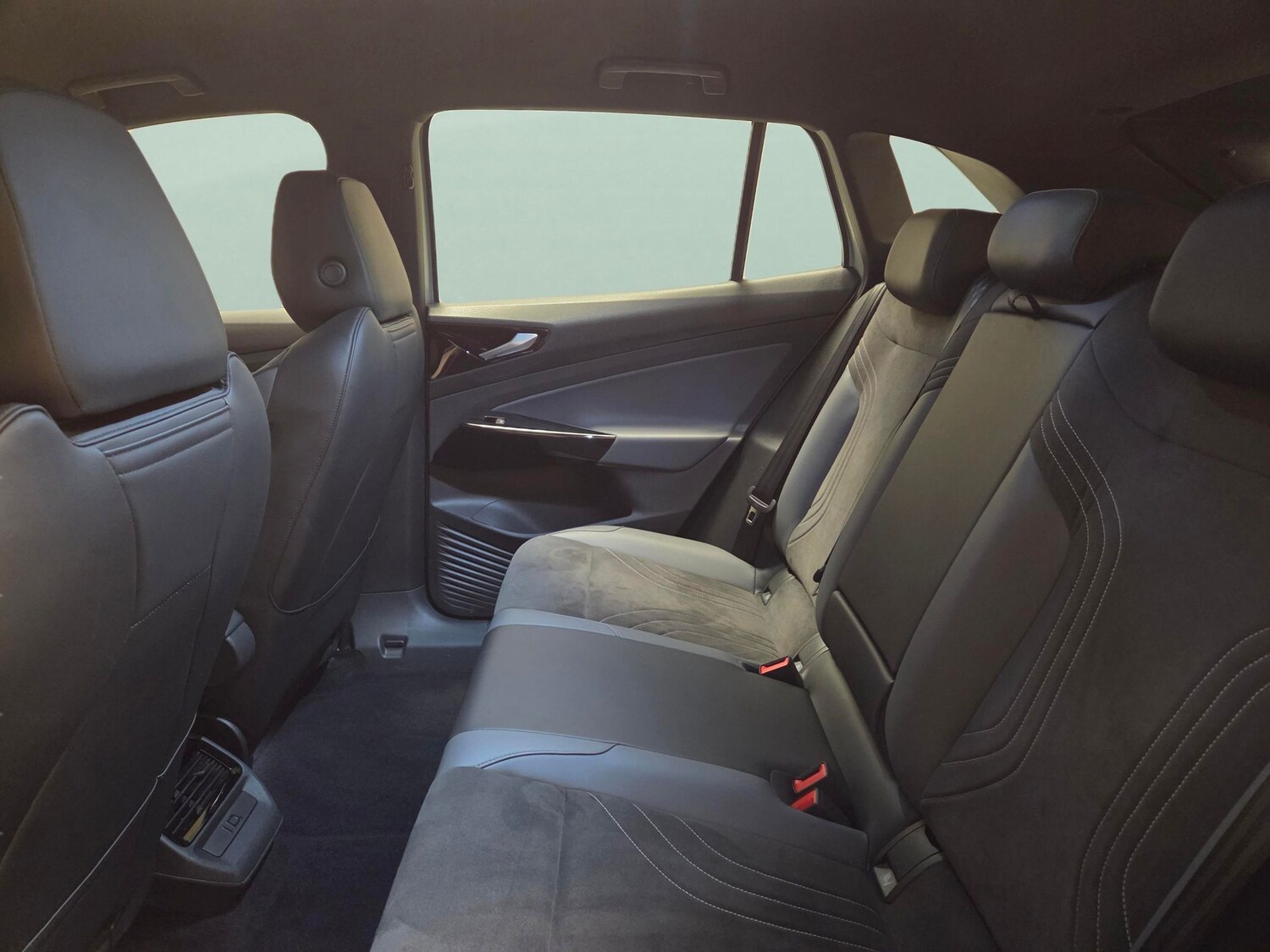 Used Volkswagen ID.4 2023 for sale - 77614940: Photo 25