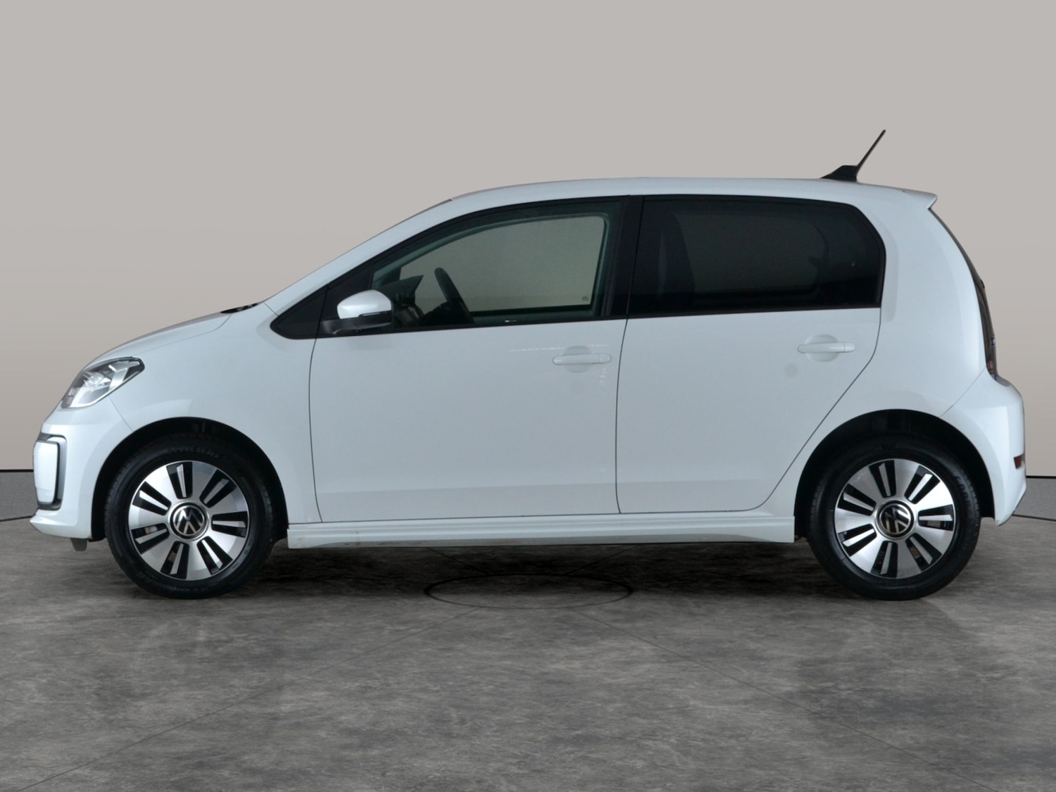 Used Volkswagen up! 2023 for sale - 77648519: Photo 13