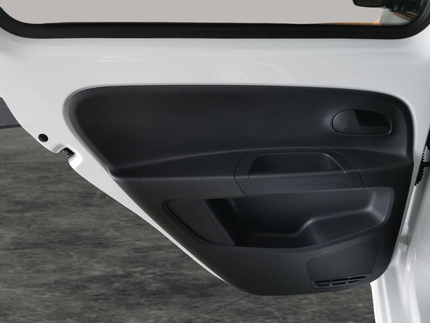 Used Volkswagen up! 2023 for sale - 77648519: Photo 24