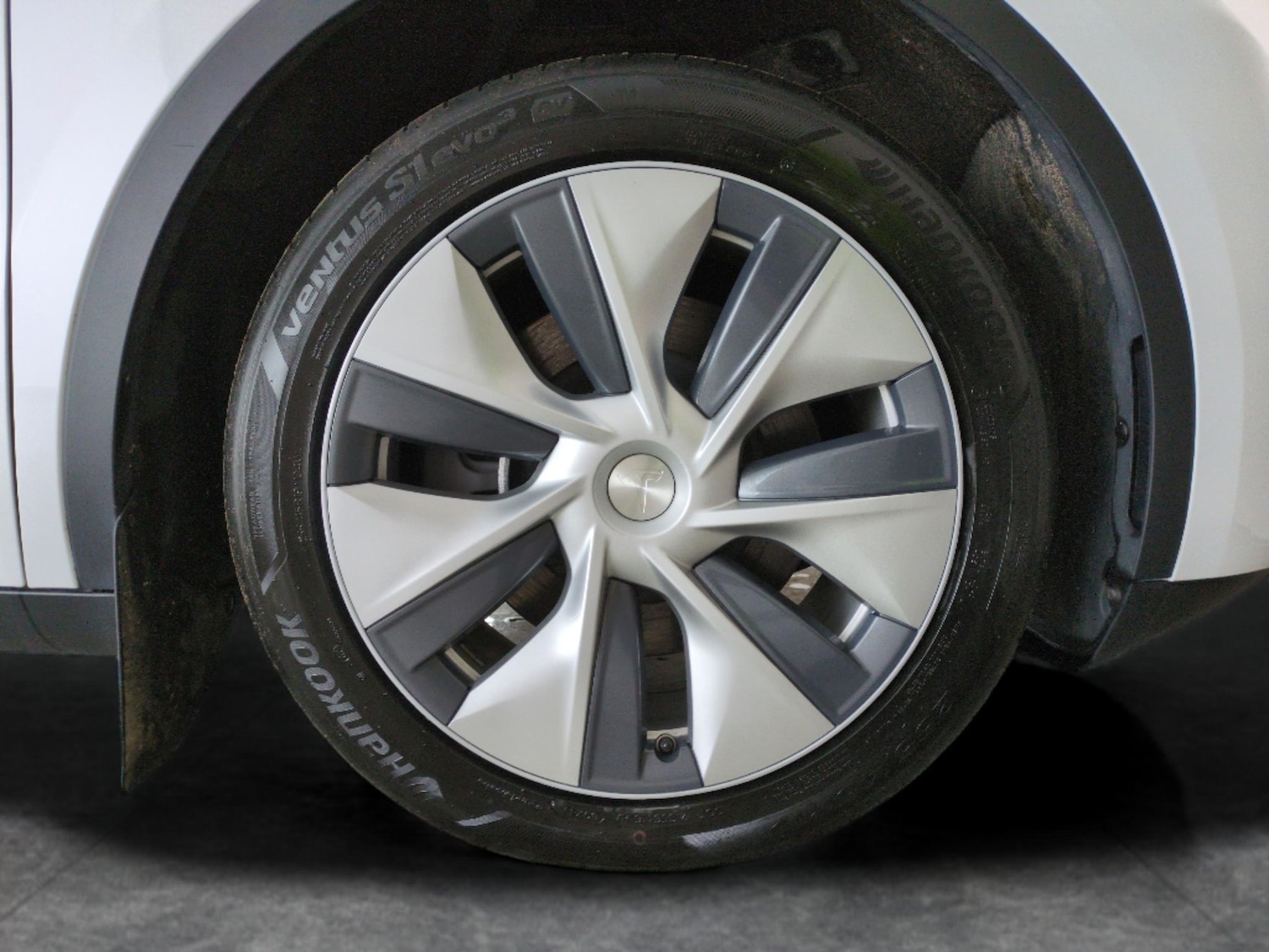 Used Tesla Model Y 2024 for sale - 77848467: Photo 26