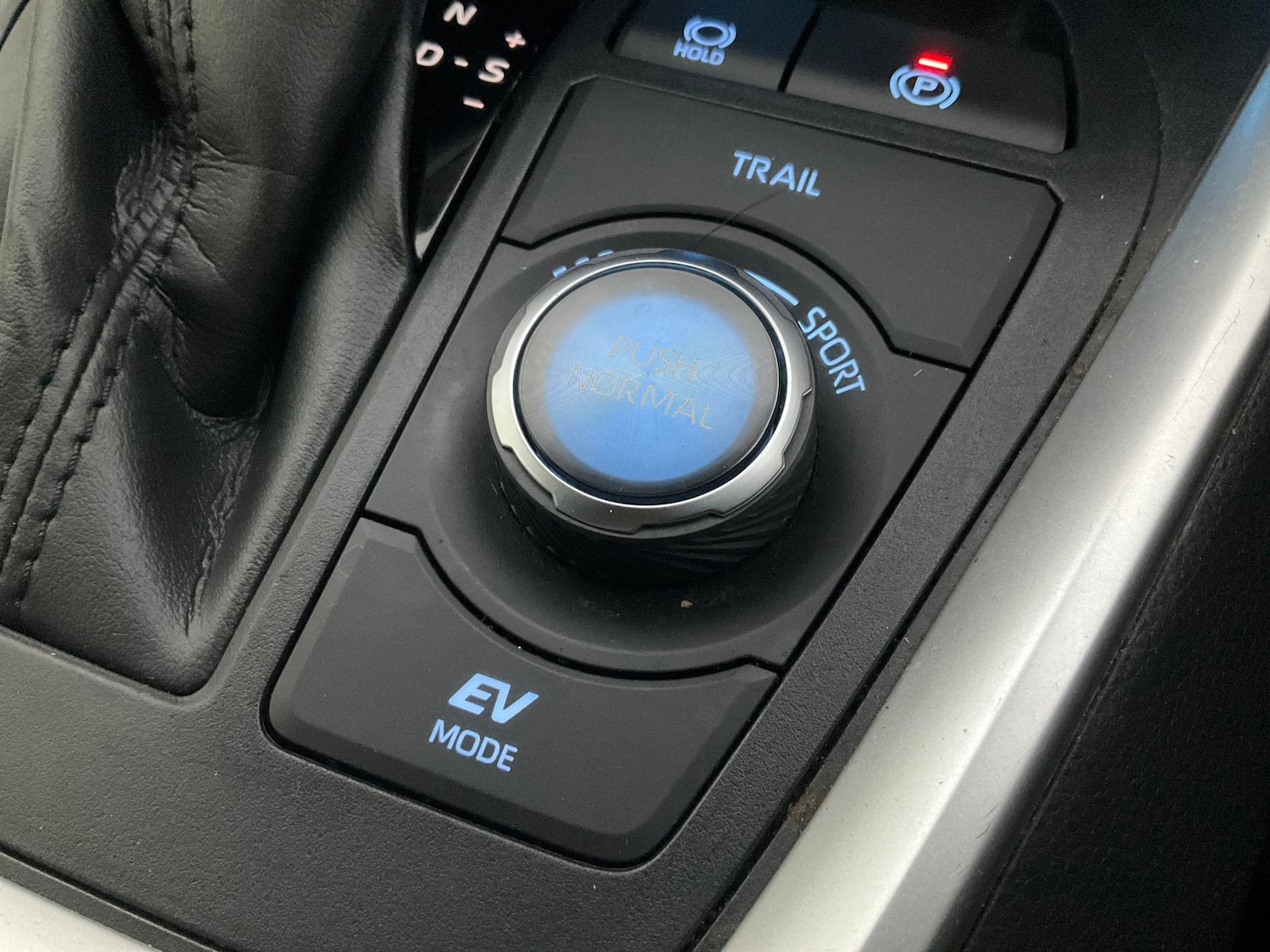 Used Toyota RAV4 2021 for sale - 76557175: Photo 22