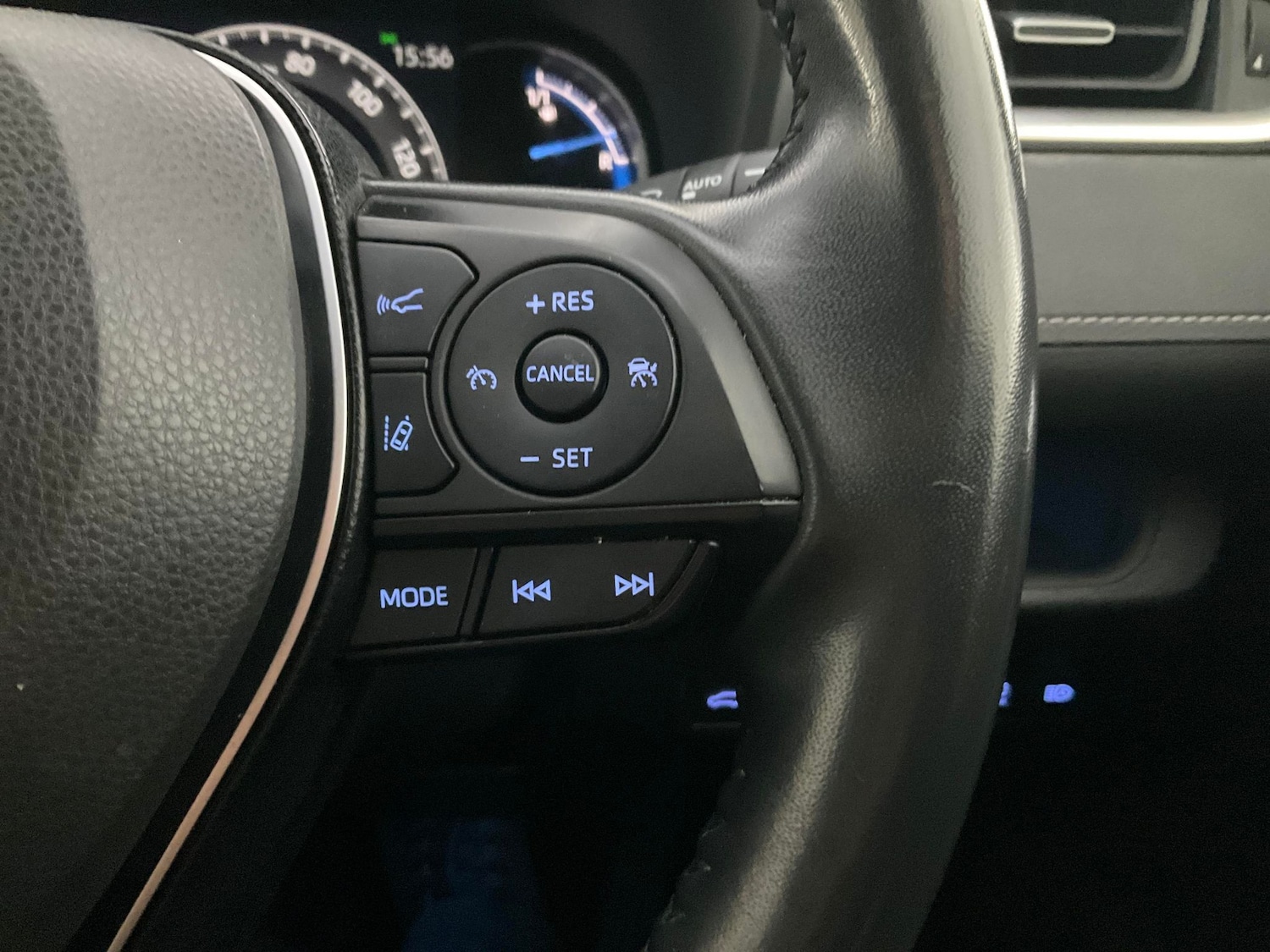 Used Toyota RAV4 2021 for sale - 76557175: Photo 28