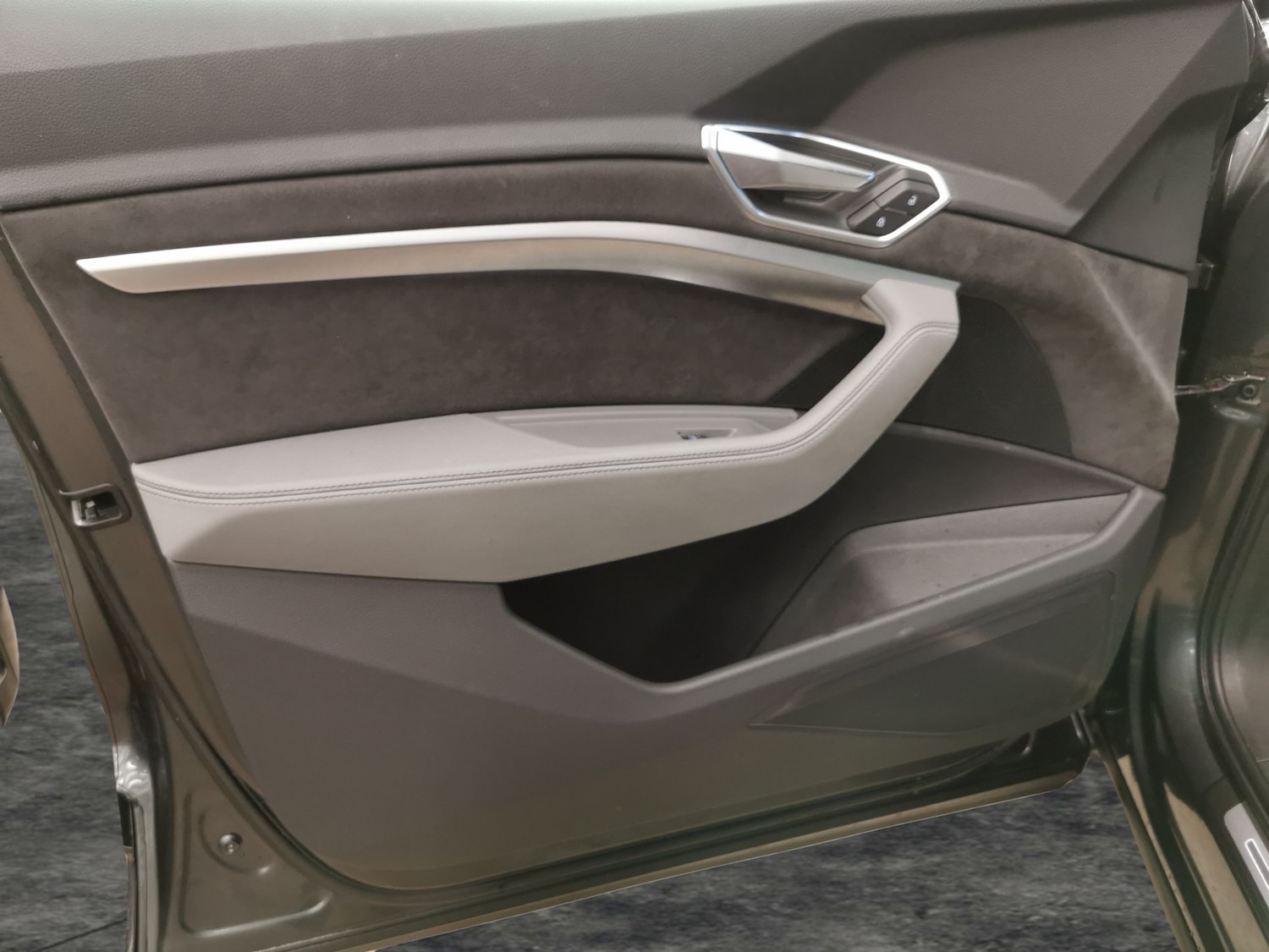 Used Audi e-tron 2021 for sale - 77399481: Photo 31