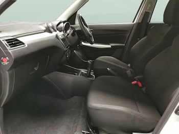 Used Suzuki Swift 2023 for sale - 76853848: Photo