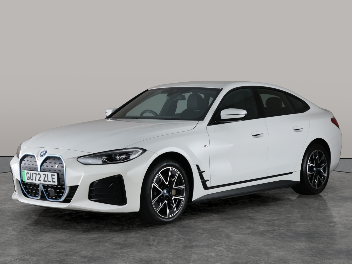 Used BMW i4 2022 for sale - 76480102: Photo 1