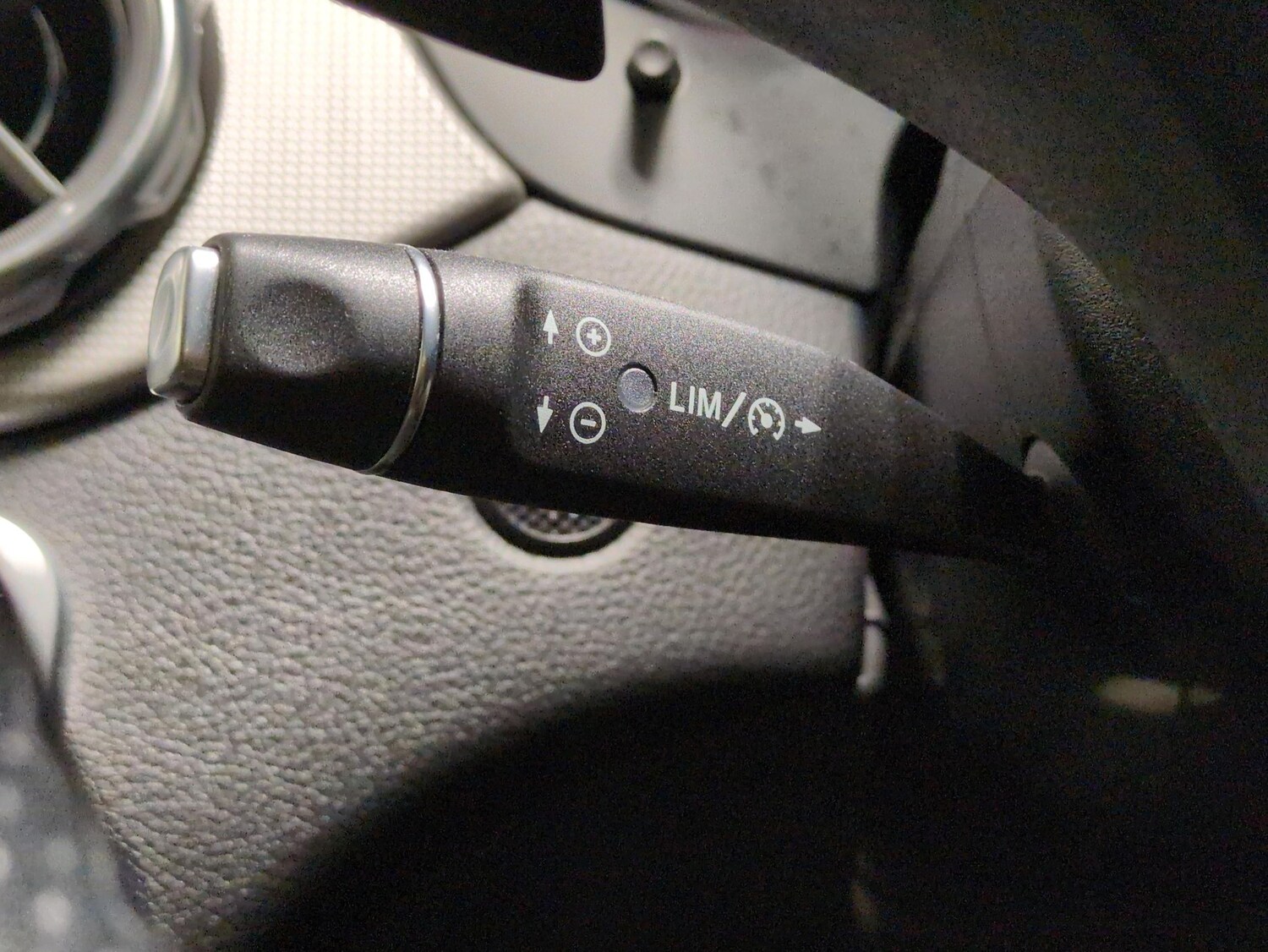 Used Mercedes-Benz GLA 2019 for sale - 77493023: Photo 21